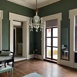 Thirty8 Heritage House 4*
